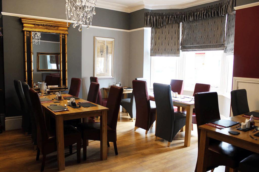 Hazeldene Guest House Selby Buitenkant foto